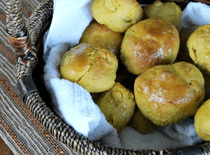 Pumpkin Dinner Rolls