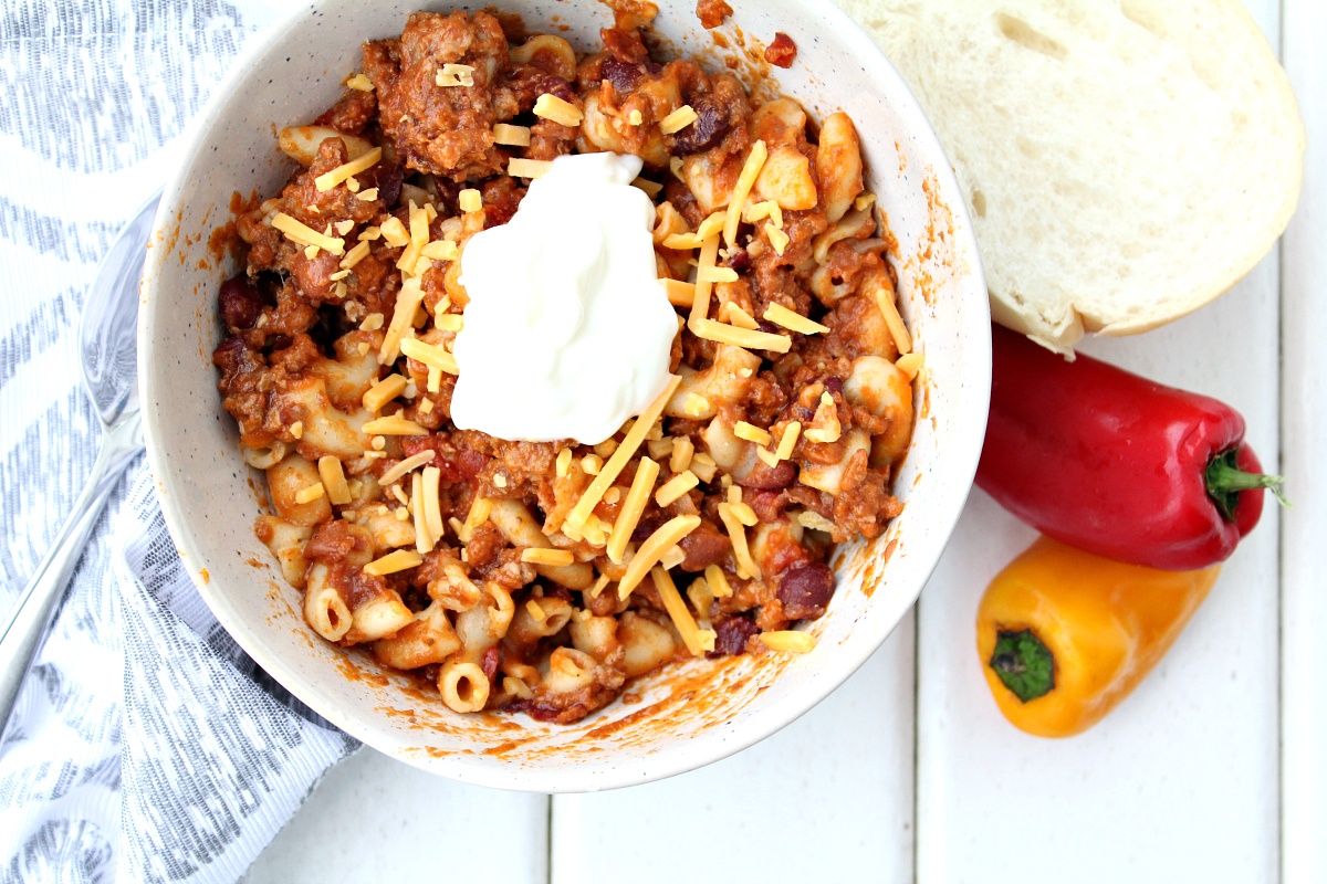 Crock pot Chili With Noodles