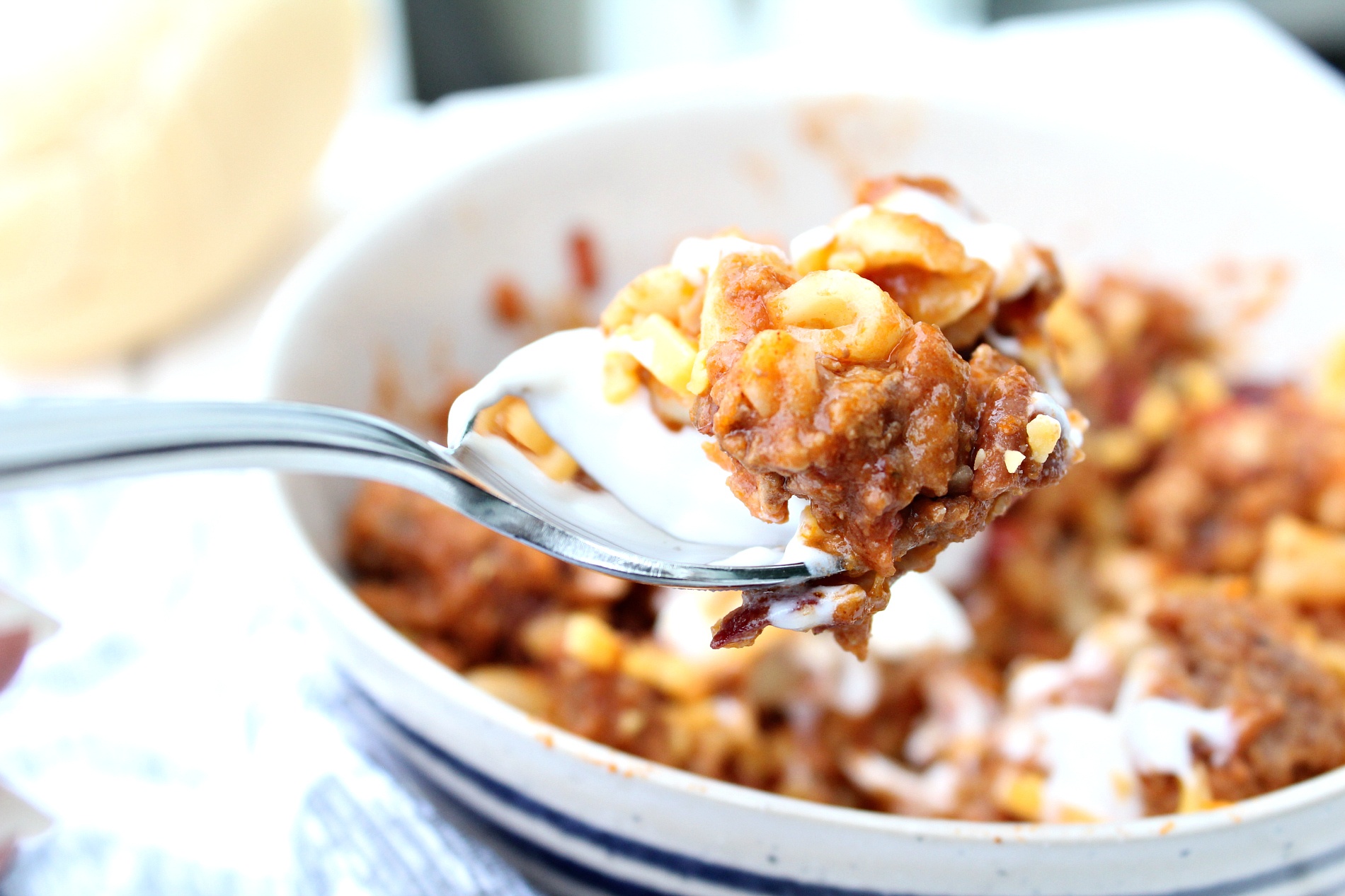 Tasty Slow Cooker Chili With Noodles