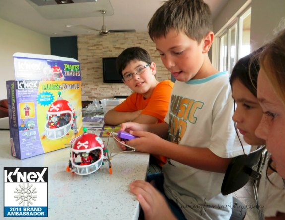 K'NEX Mechanical Football Building Set Review and Amazon Deal