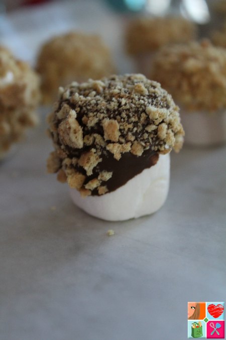 Marshmallow S'mores Recipe + 10 Fun Indoor Winter Activities on Food Wine Sunshine