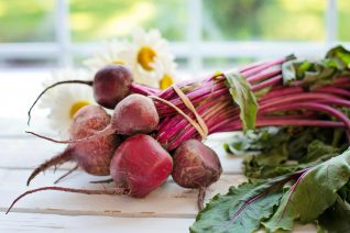 Beet Carrot Strawberry Smoothie