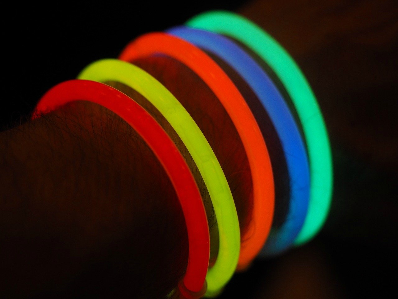 Glow Party Ideas Glow Sticks