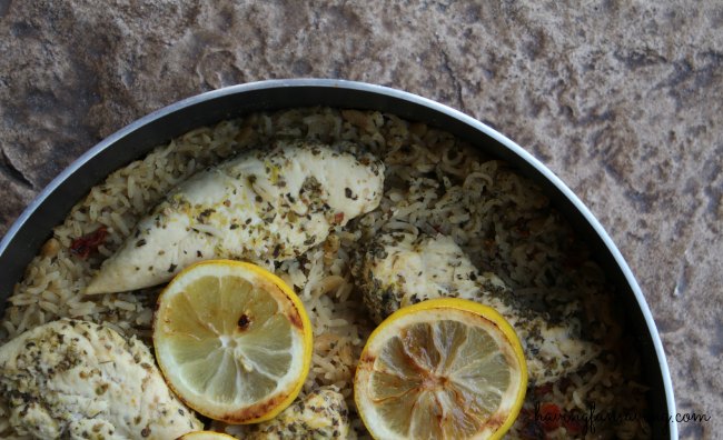 Healthy One Pot Chicken and Lemon Rice 