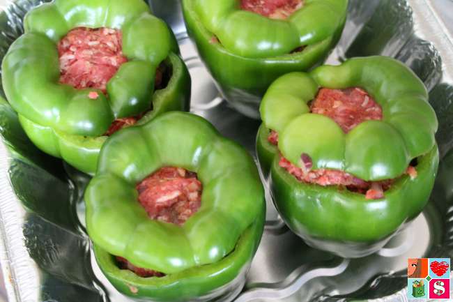 Slow Cooker Stuffed Peppers 