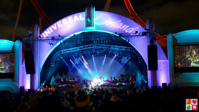 Universal Orlando Holidays - Live Music