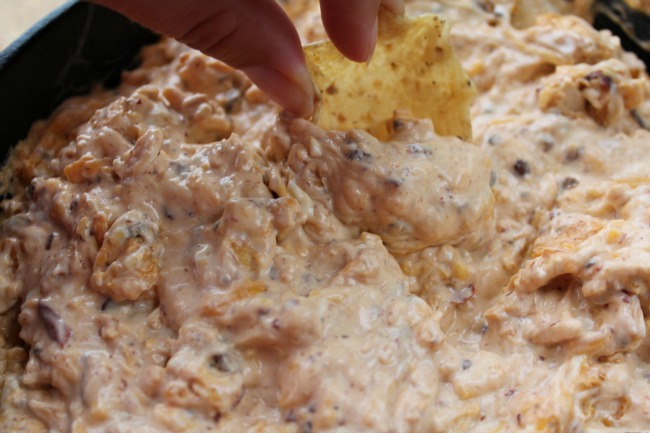 How to make Chipotle Cheese Dip 