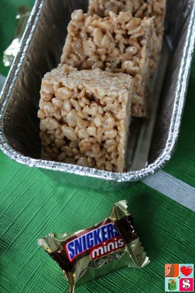 Make A Snack Stadium For Game Day