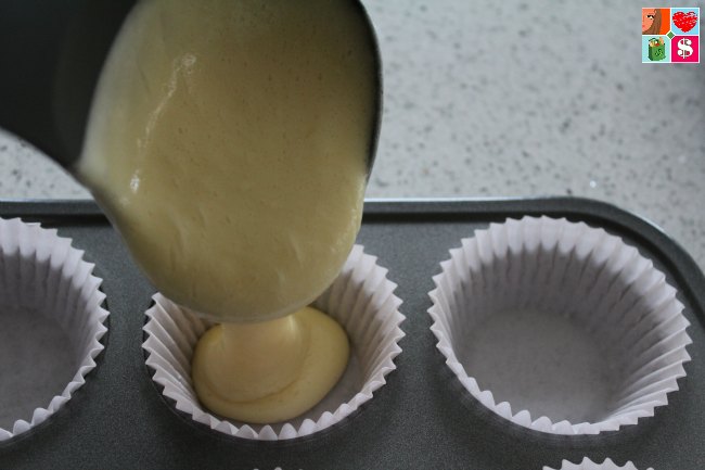 Vanilla Weight Watcher Cupcakes 
