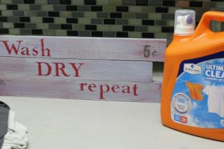 DIY Laundry Room Sign
