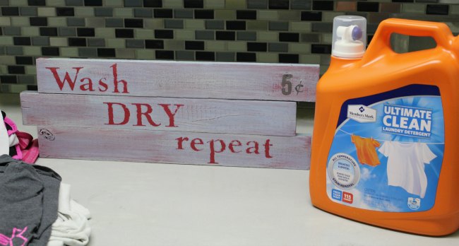 DIY Laundry Room Sign