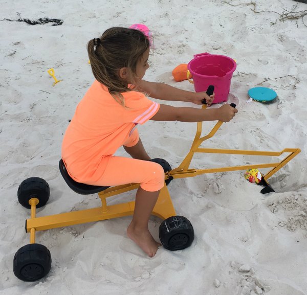 Benefits of Sand Play For Kids on Food Wine Sunshine