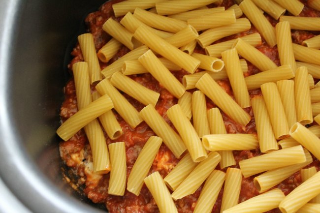 Best Slow Cooker Baked Ziti 