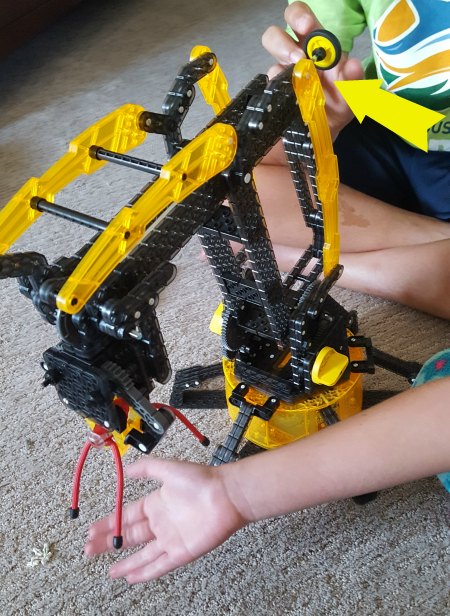 VEX® Robotics Robotic Arm - STEM-Based Play on Food Wine Sunshine