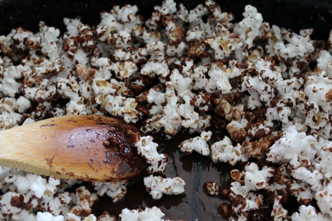 Easy Chocolate Coconut Popcorn 