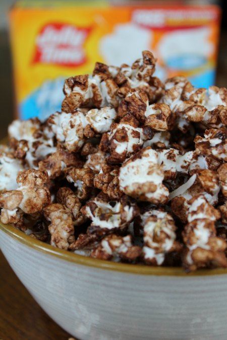 Low Fat Chocolate Coconut Popcorn 