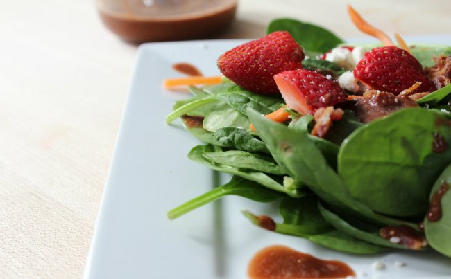 Homemade Strawberry Balsamic Vinaigrette Dressing 