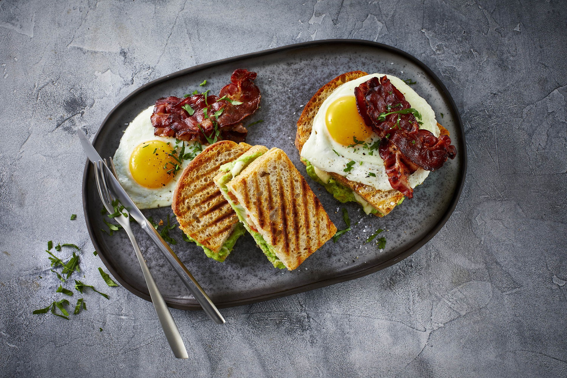 How to make Avocado Tomato Toast 