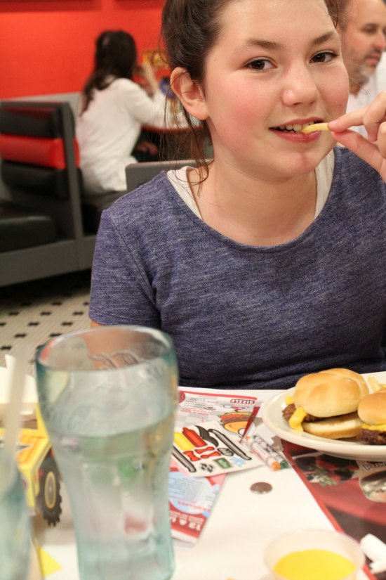 Kids Eat Free All Day Every Day at Steak ‘n Shake on Food Wine Sunshine