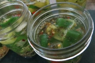 How To Pickle Hot Peppers - Food Wine Sunshine