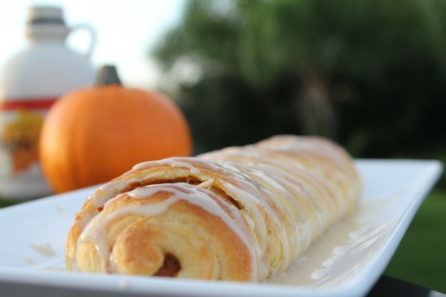 Pumpkin Roll with Maple Drizzle