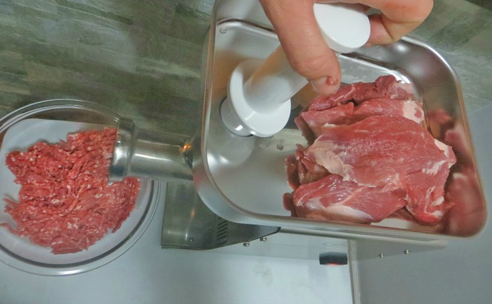 How to use a meat grinder