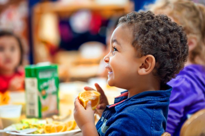 Healthy snacks for kids at preschool