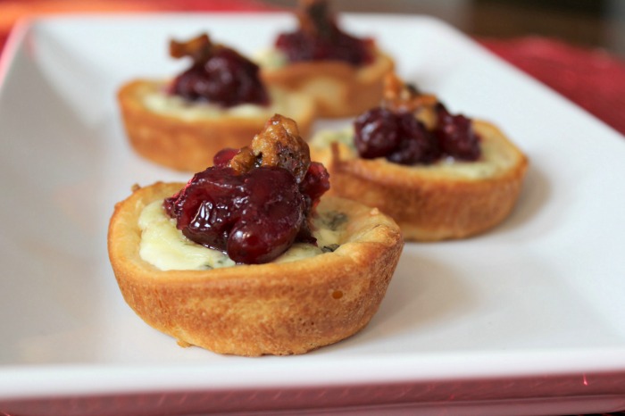 How to make Cranberry Blue Cheese Bites - Food Wine Sunshine