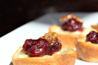 Cranberry Blue Cheese Bites - Food Wine Sunshine