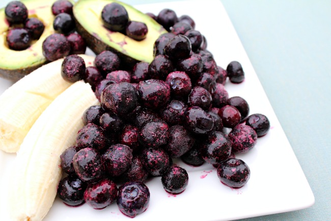 Delicious Avocado Blueberry Smoothie 