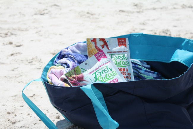 22 Things To Bring To The Beach | Beach Day Essentials