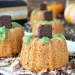 Light Mini Pumpkin Bundt Cakes