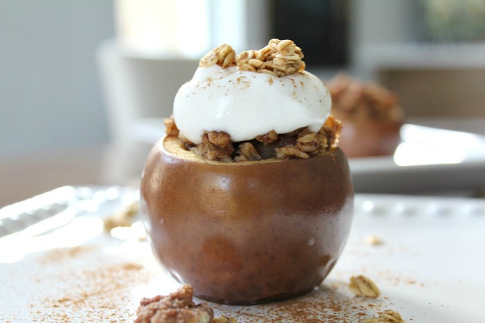 Healthy Slow Cooker Baked Apples