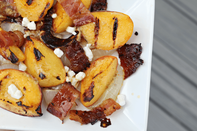 Easy Grilled Peach Salad with bacon