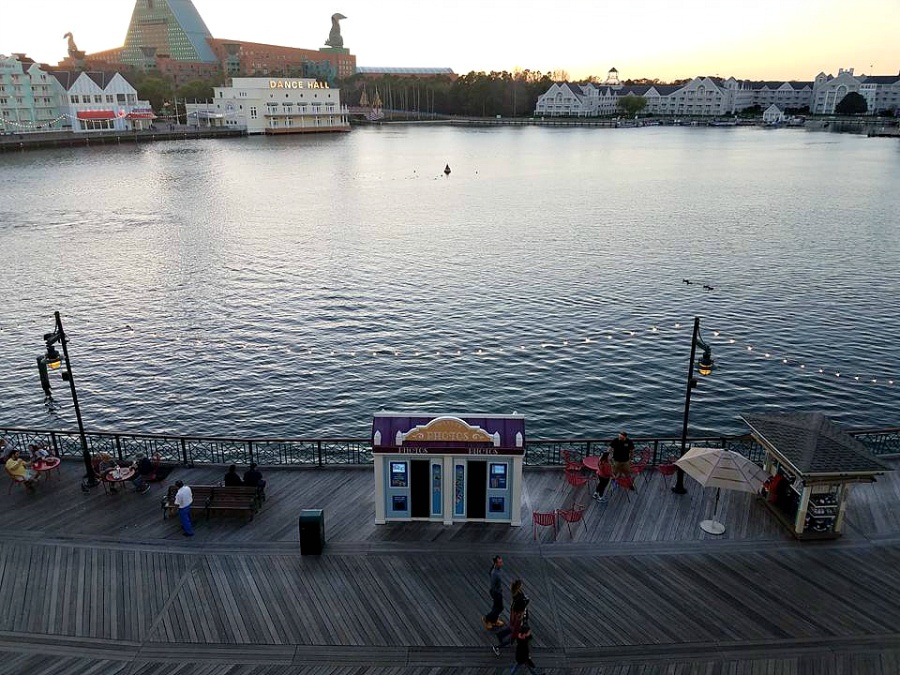 Best Ways To Disney Resort Hop Disney World Resort Hopping