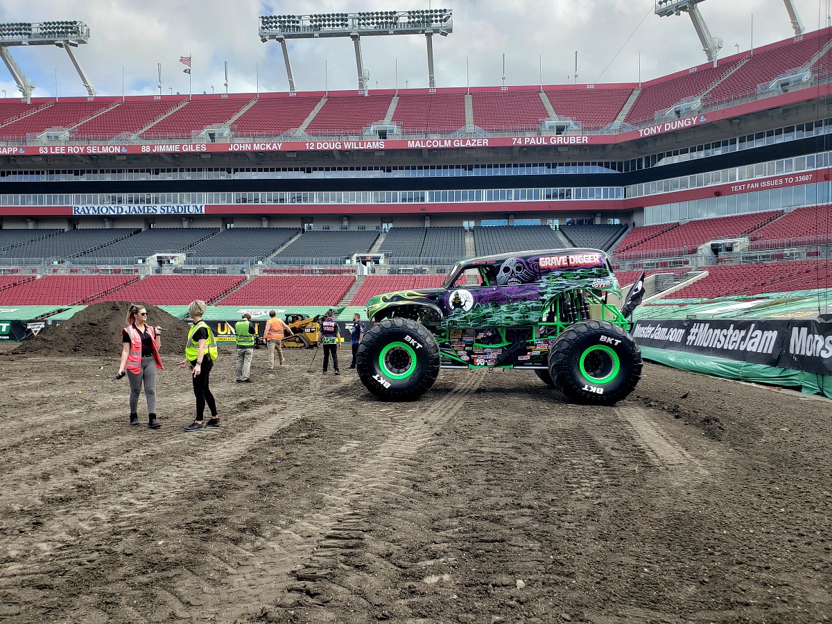 Become A Monster Jam Truck Driver