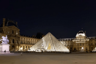 Top Free Things to Do in Paris Louvre at Night