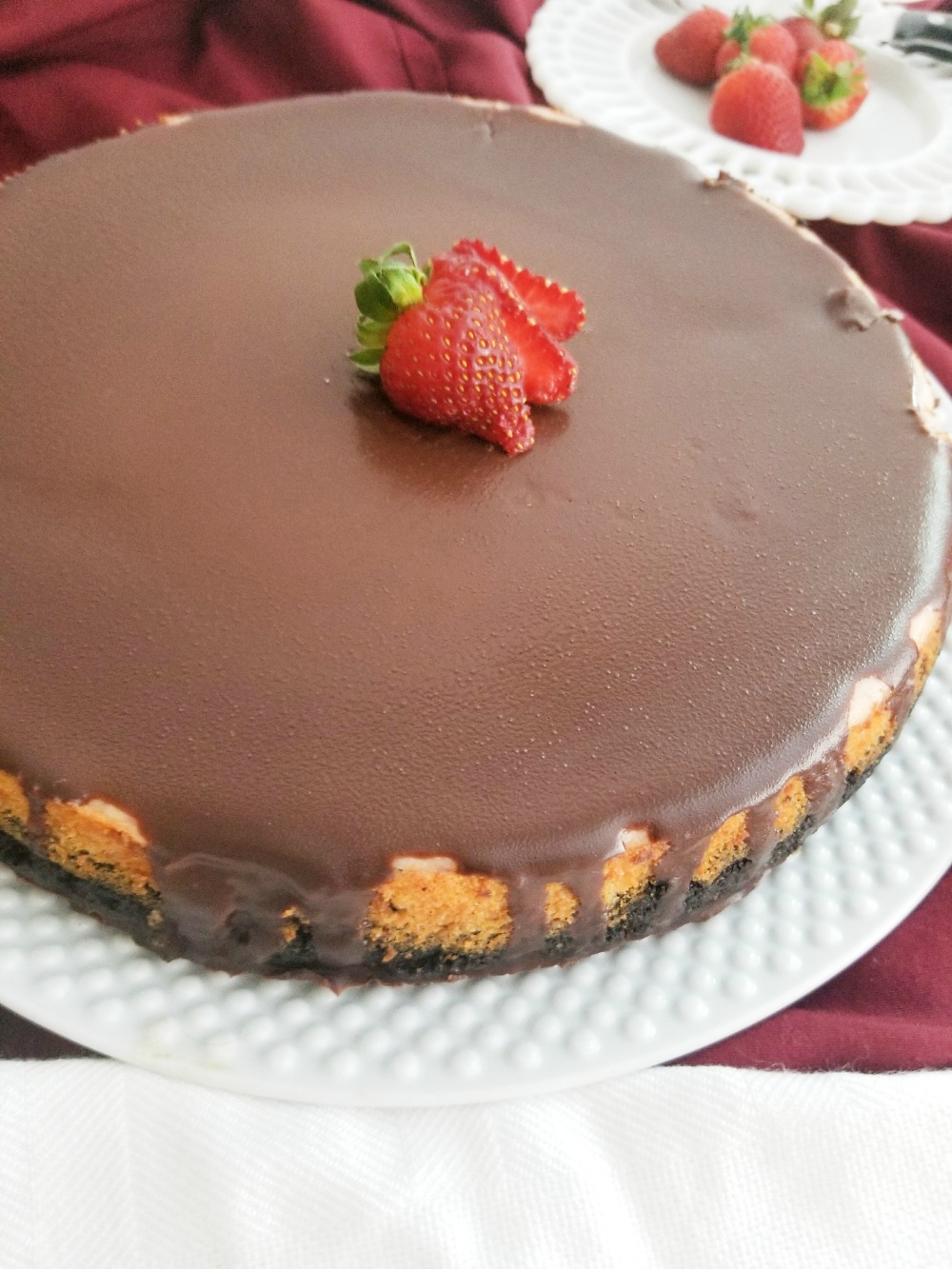 Best Strawberry Cheesecake with Chocolate Ganache