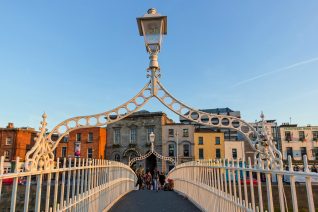 Free Things To Do In Dublin Ha'Penny Bridge