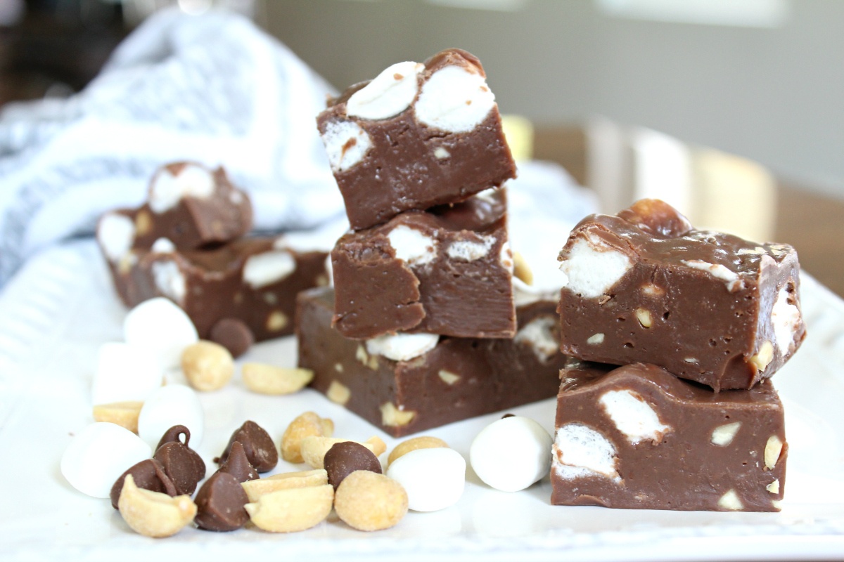 Best 3 Minute Rocky Road Fudge