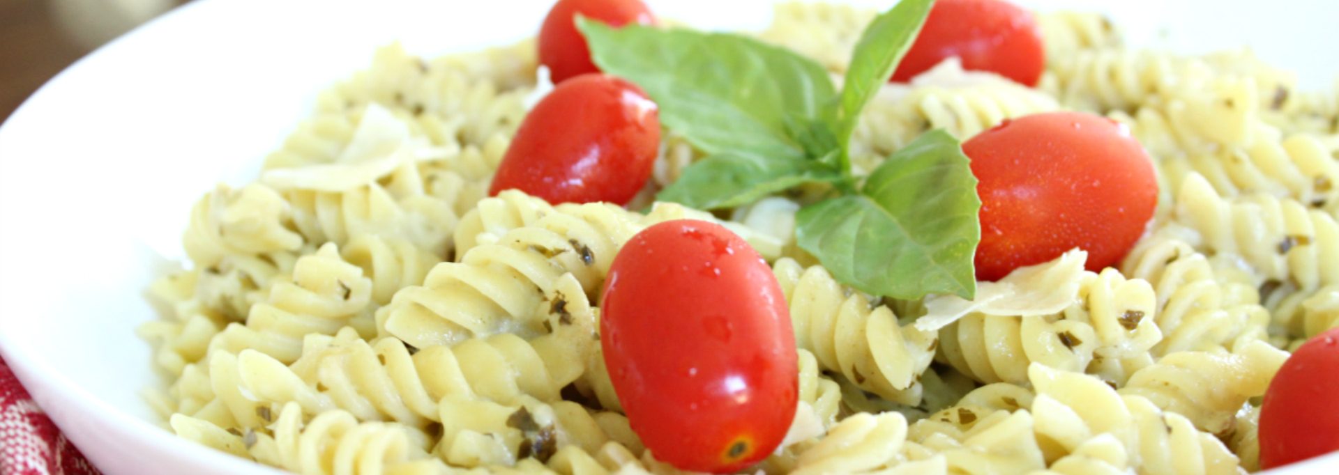 Pesto Alfredo Pasta on white plate