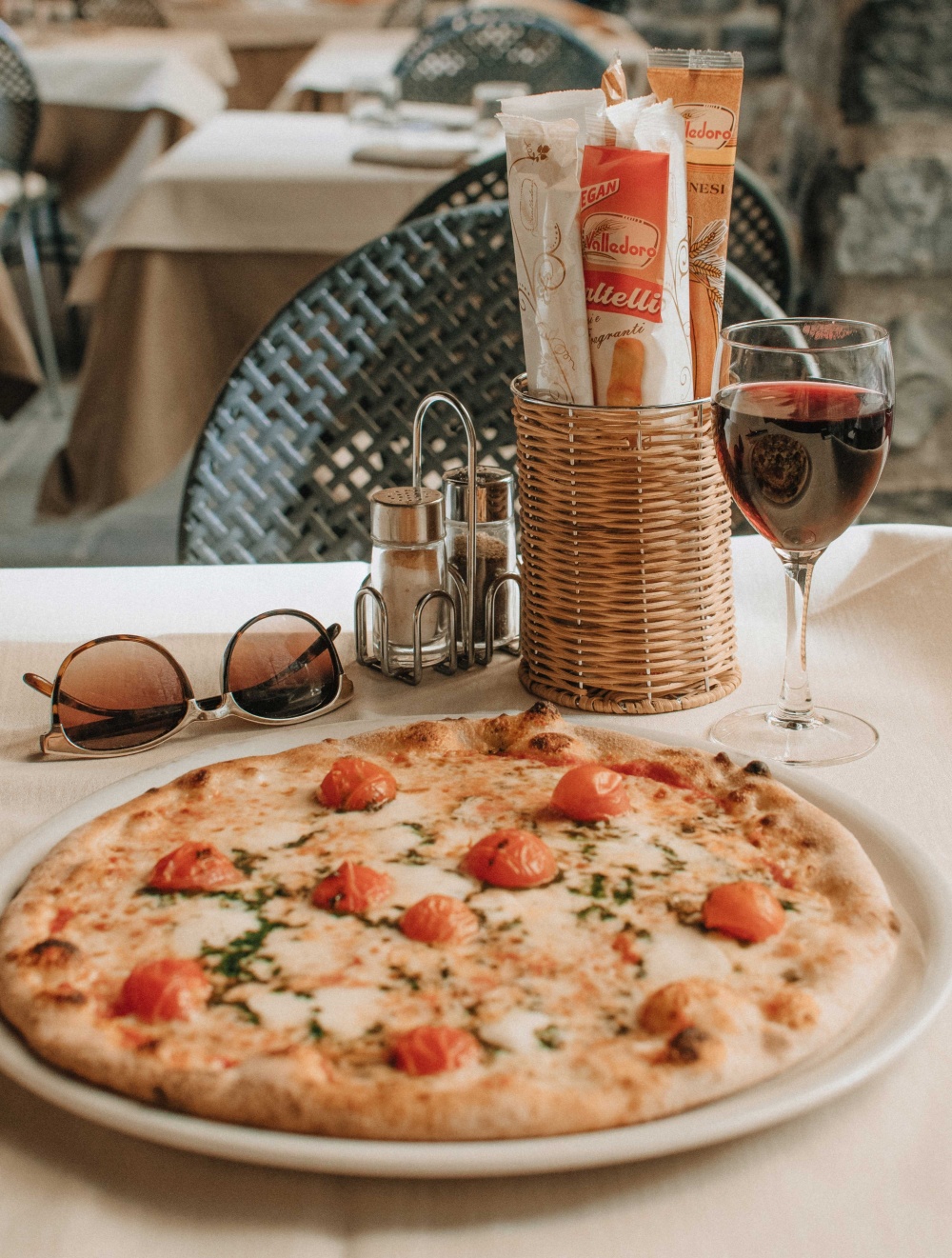How To Pair Wine With Pizza Food and Wine Pairings Pizza Recipes