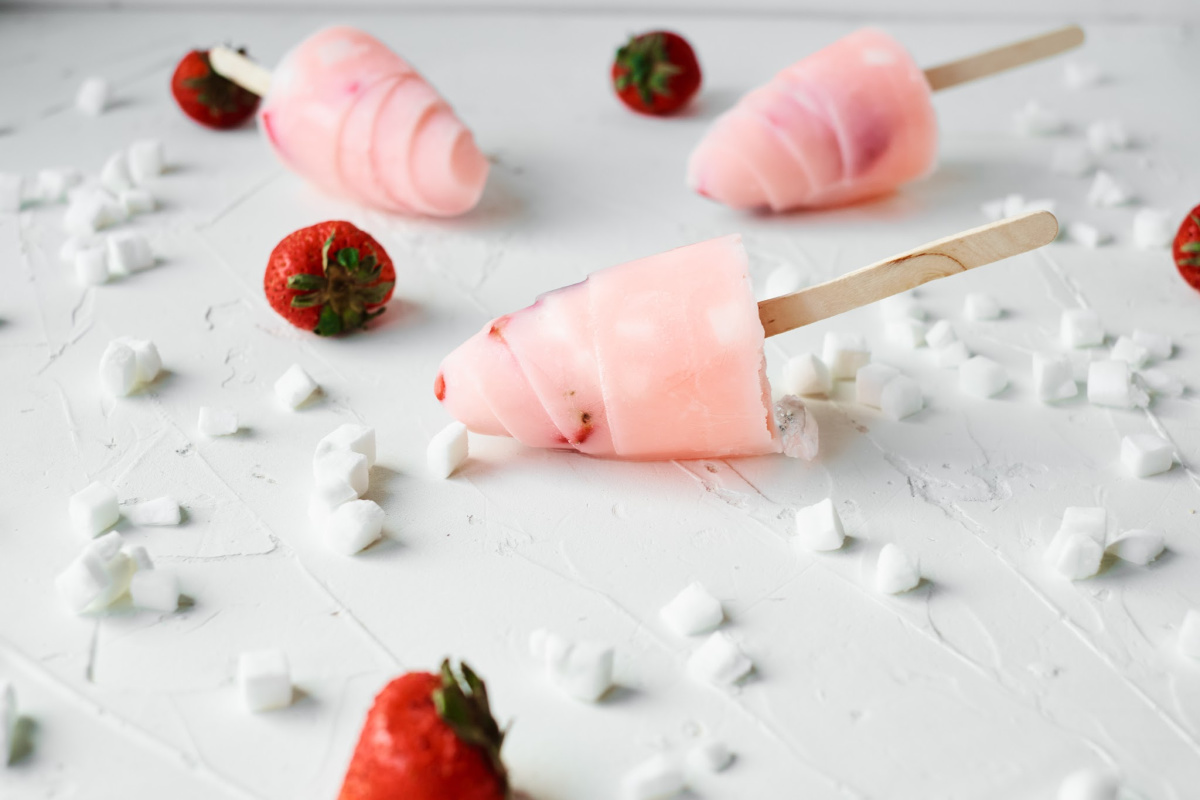 Tasty Homemade Strawberry Milk Popsicles