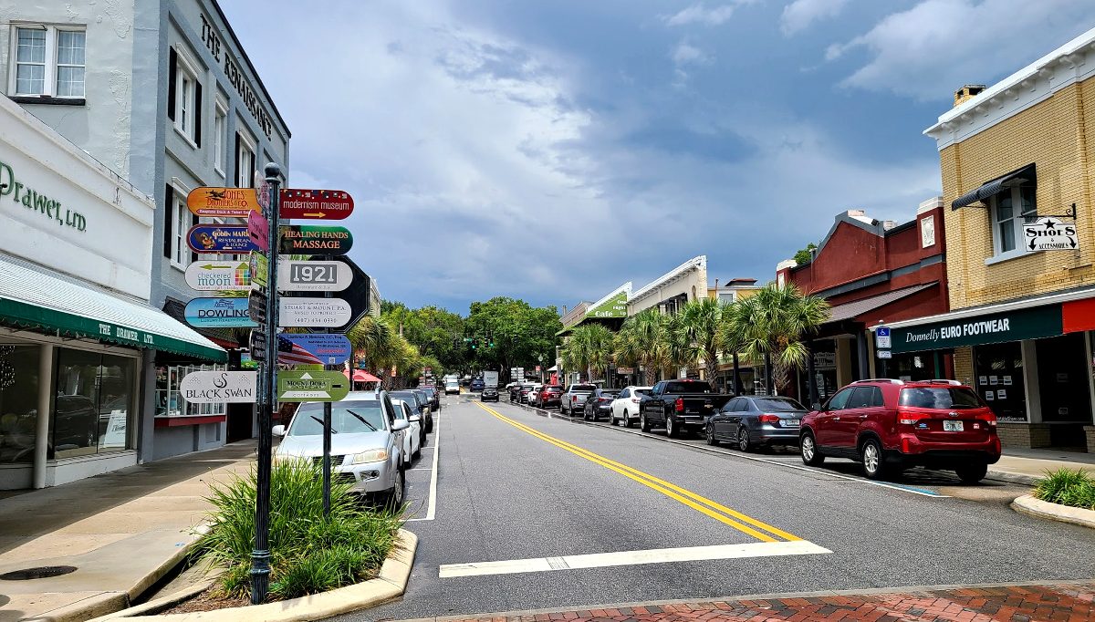 Family Outdoor Activities In Mount Dora Shopping