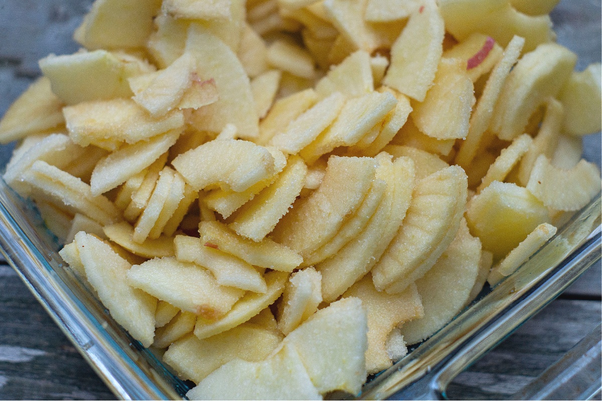 Tasty Homemade Apple Crisp with Oats