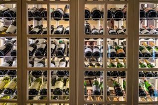 how to store wine