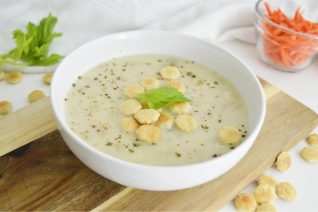 Instant Pot Clam Chowder Feature