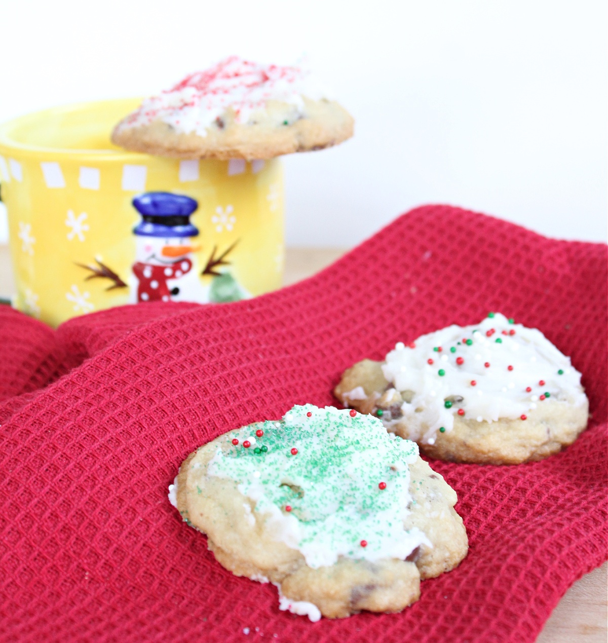 Easy Homemade Peppermint Chocolate Chip Christmas Cookies 