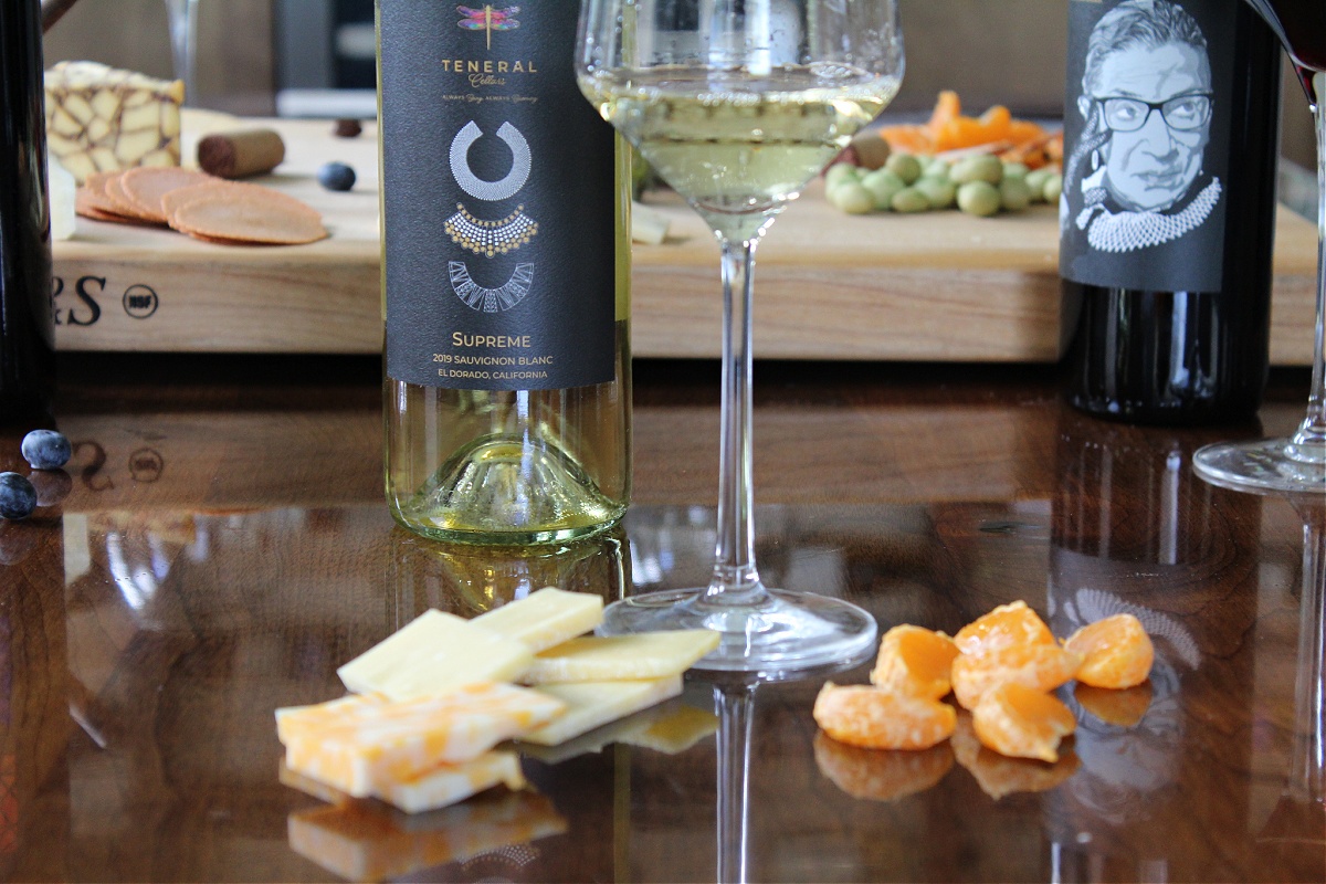 Best Tips For Hosting A Wine and Cheese Tasting Party