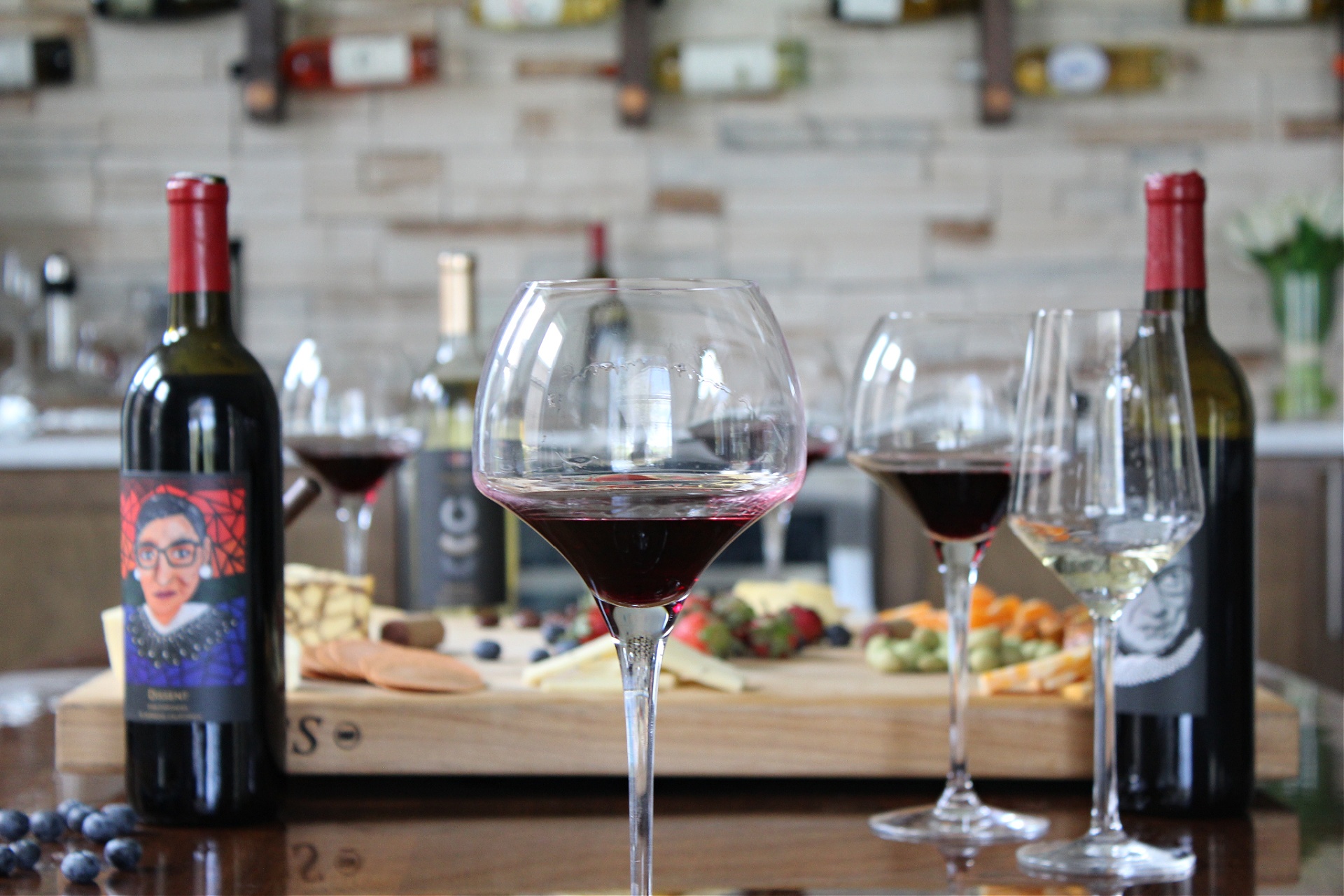 How To Host A Wine and Cheese Tasting Party